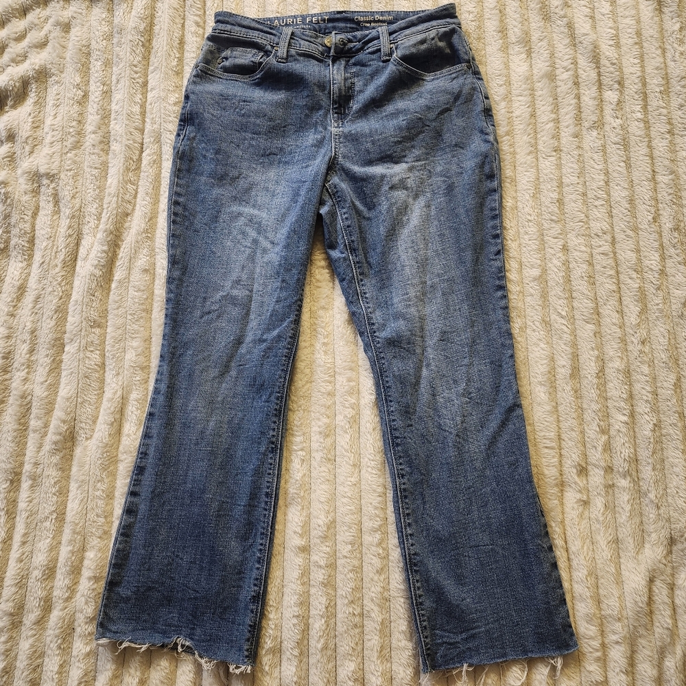 Laurie Felt Classic Denim Raw Cropped Bootcut Size 2P Medium Wash 5 Pocket